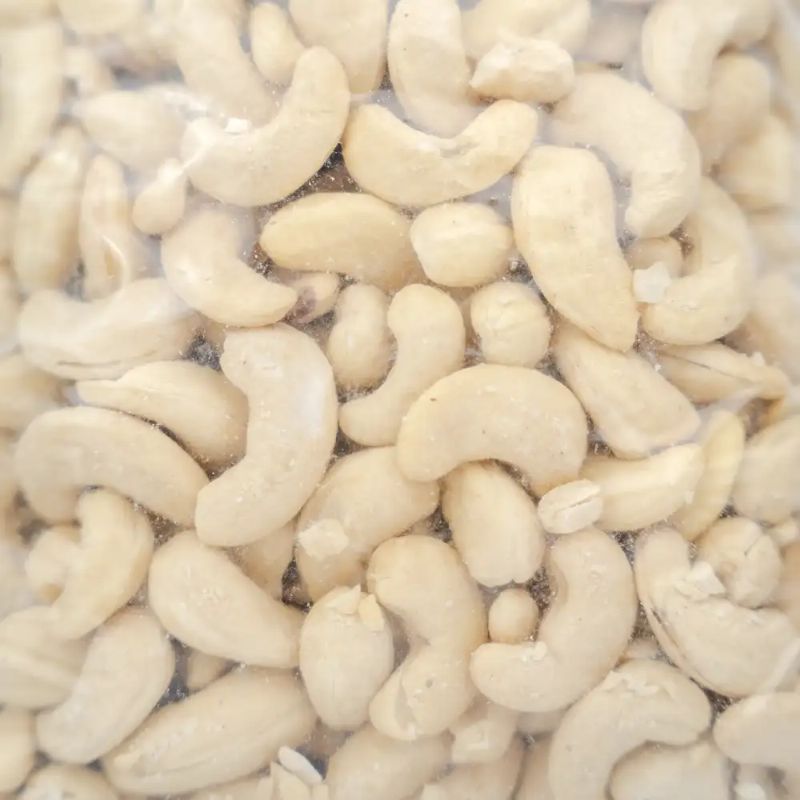 240 Kaju (500gm)